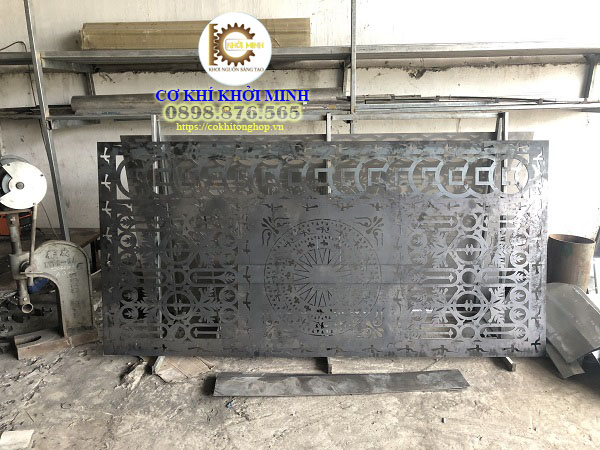 cắt laser thép tấm