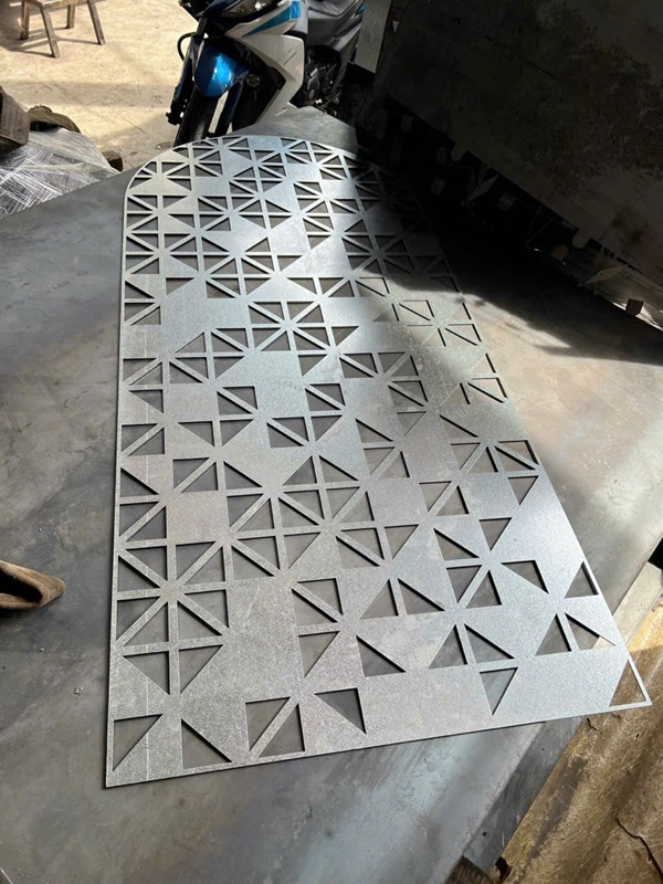 cắt laser kim loại